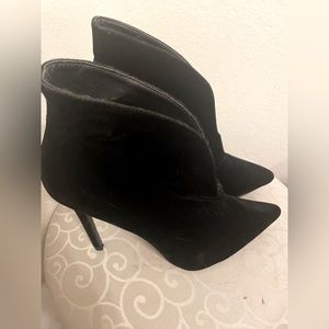 8.5 black velvet booties